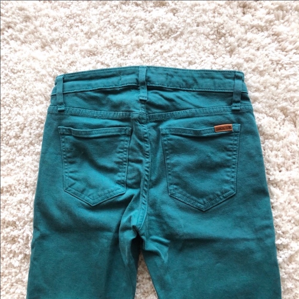 Joe’s jeans beautiful green in the skinny fit